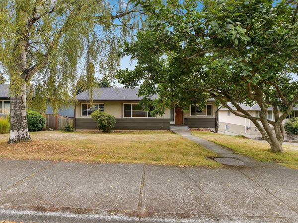 1277 Revercomb Pl , Victoria, BC V8V 3G5