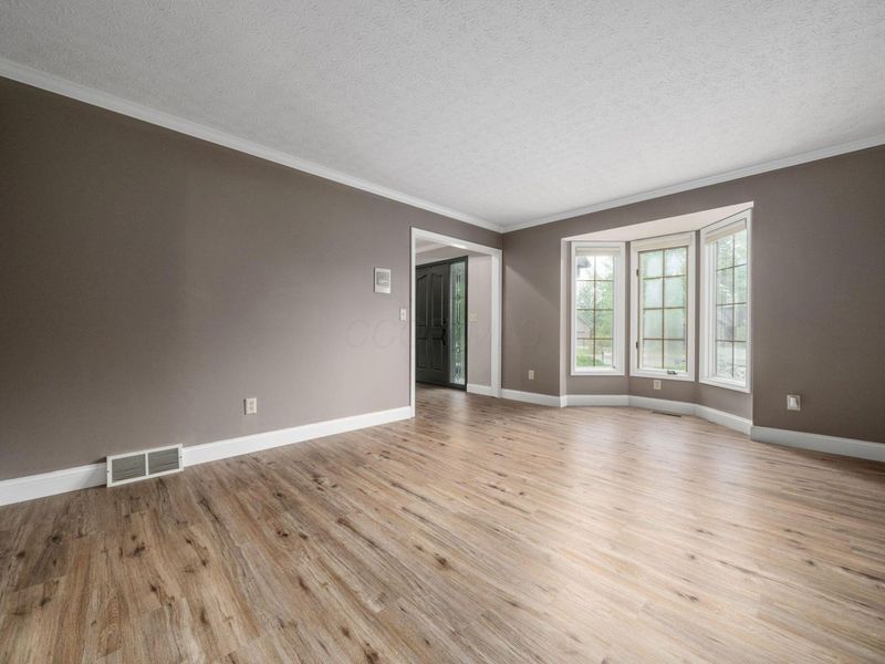648 Churchill Drive, Columbus, OH 43230 Photo 18