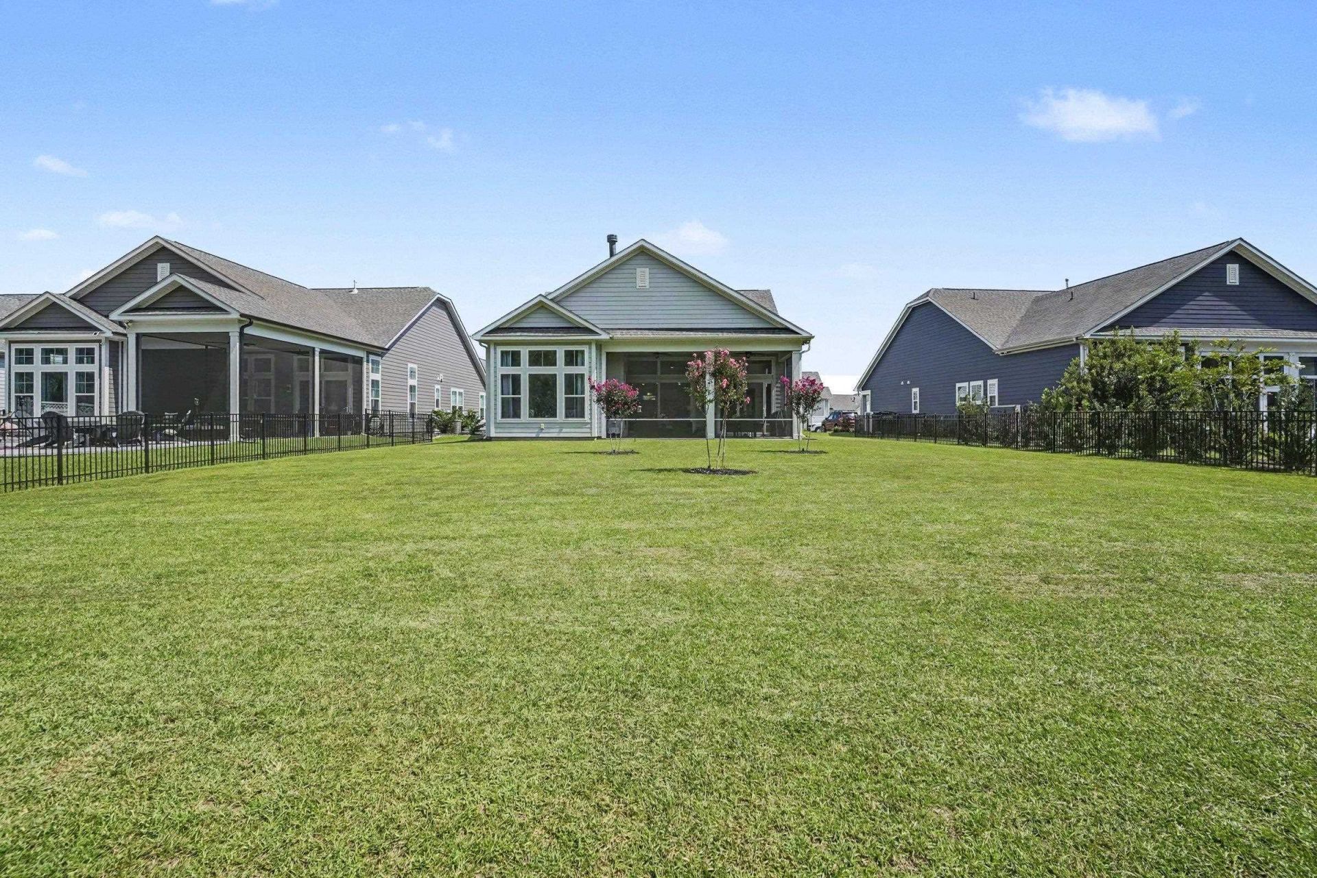 470 Rose Fountain Dr. Photo 35