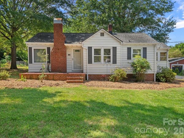 1127 Thompson Avenue , Charlotte, NC 28216