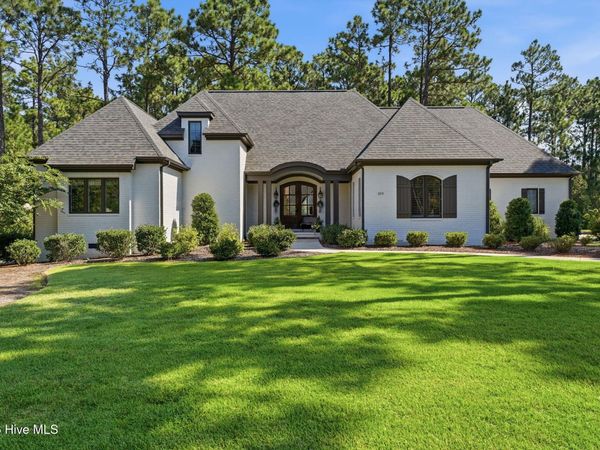 109 Chanticleer Drive , Pinehurst, NC 28374