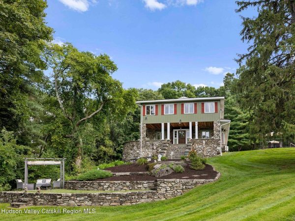 90 New Paltz Road, Highland, NY 12528