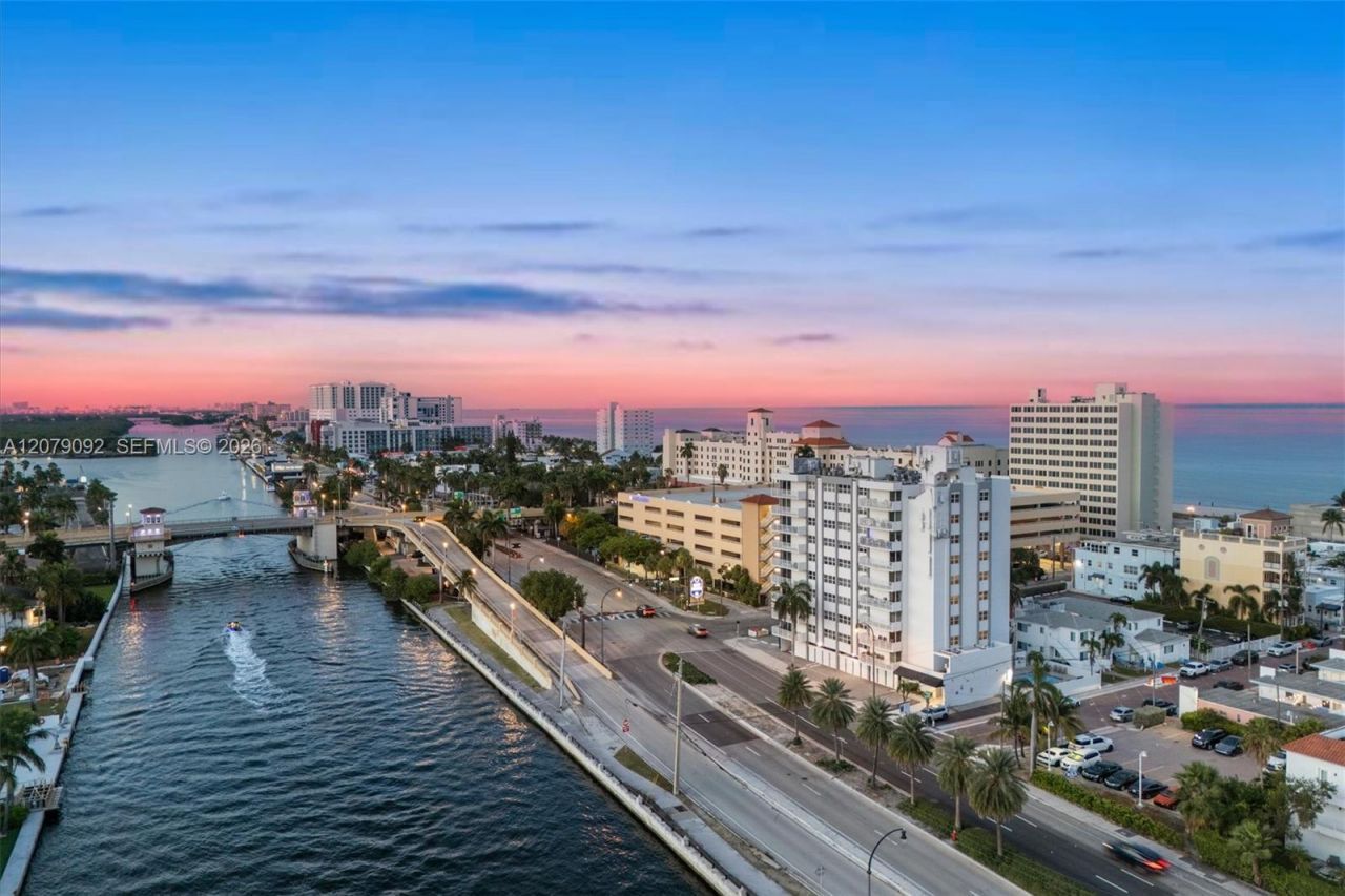 211 S Ocean Dr, Unit 302, Hollywood, FL 33019 Photo