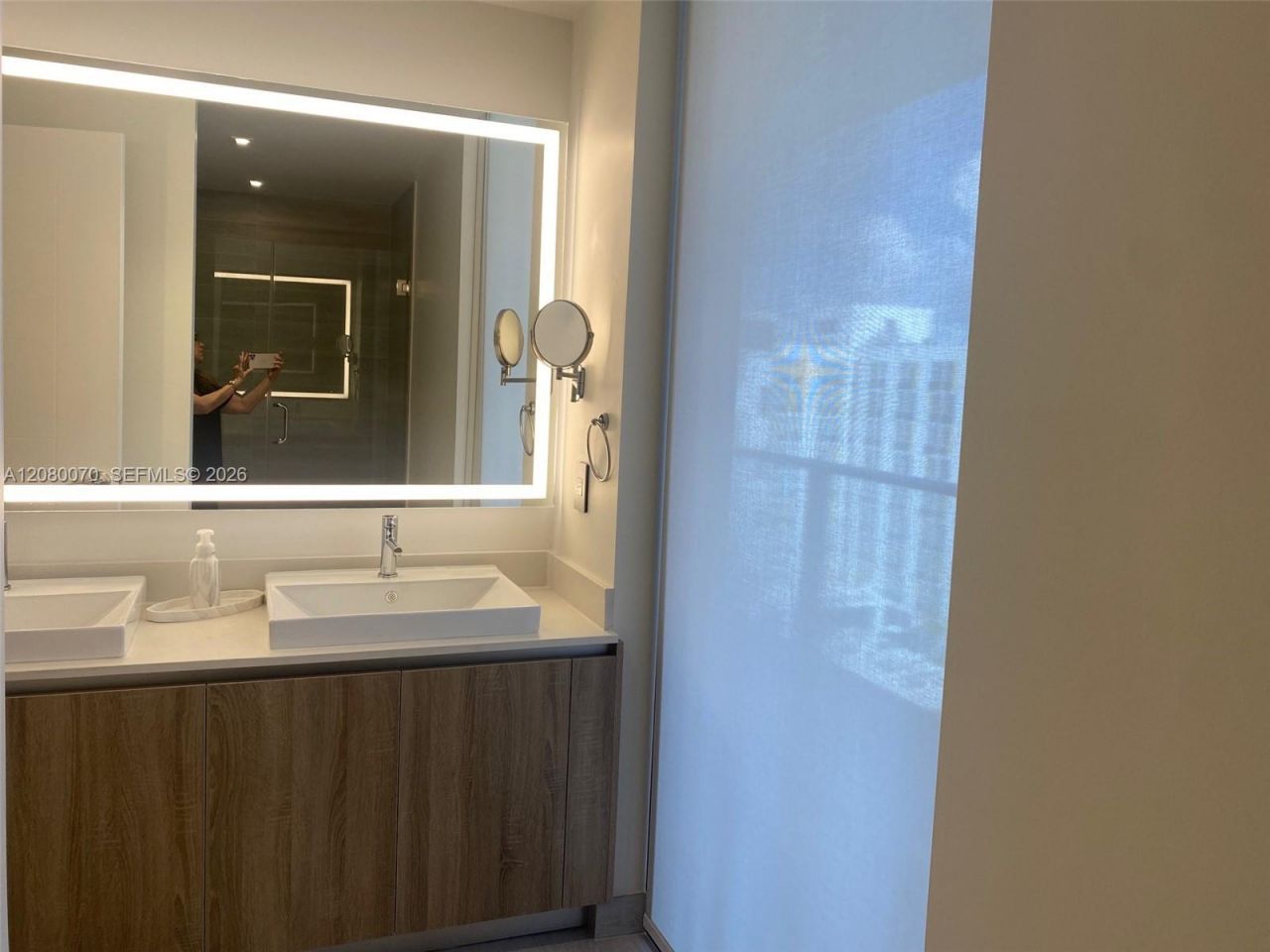2960 NE 207th St, Unit 1005, Aventura, FL 33180 Photo