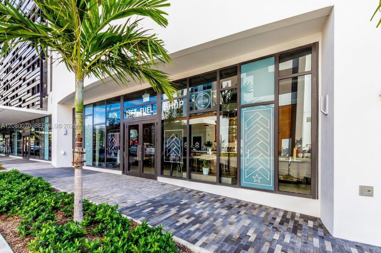 2960 NE 207th St, Unit 1005, Aventura, FL 33180 Photo