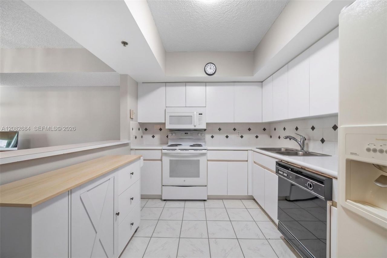 9455 Collins Ave , Unit 501, Surfside, FL 33154 Photo
