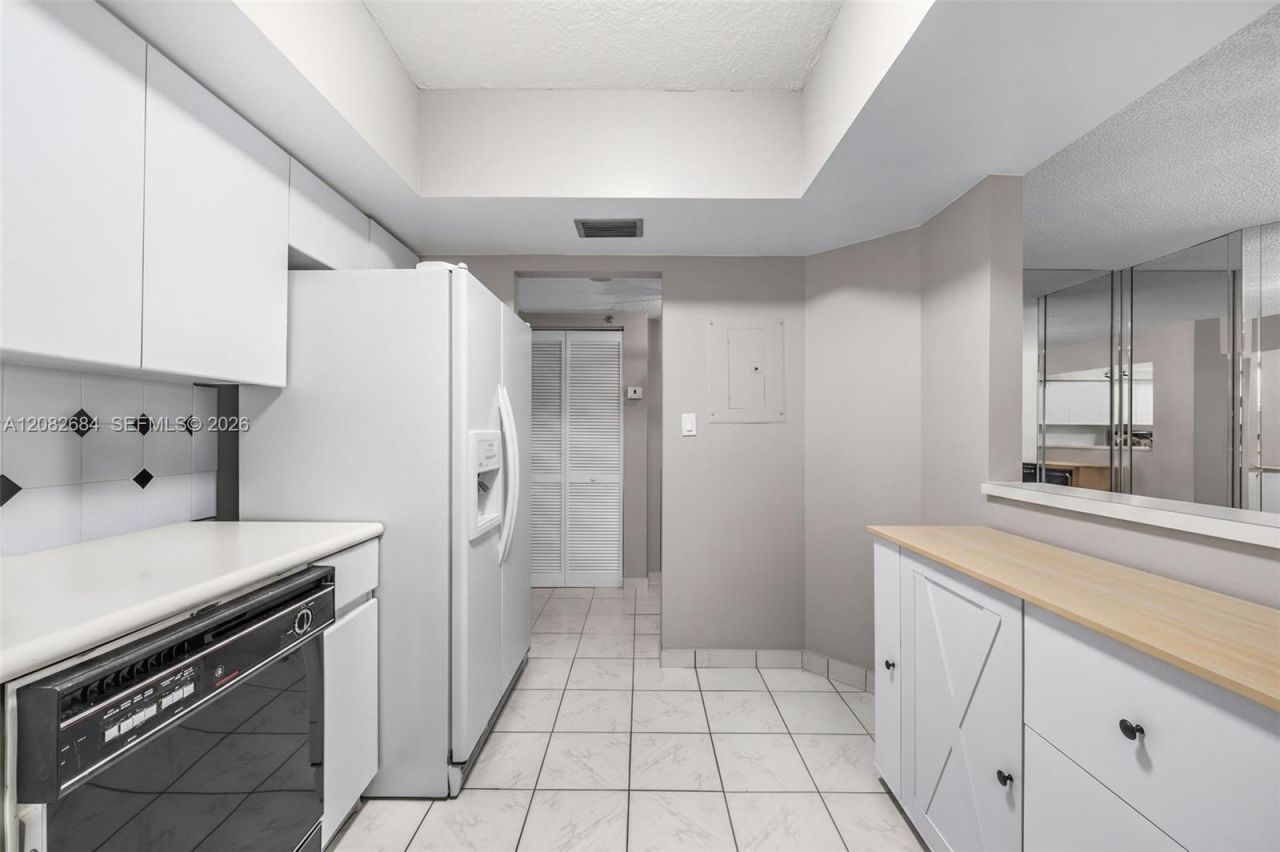 9455 Collins Ave , Unit 501, Surfside, FL 33154 Photo