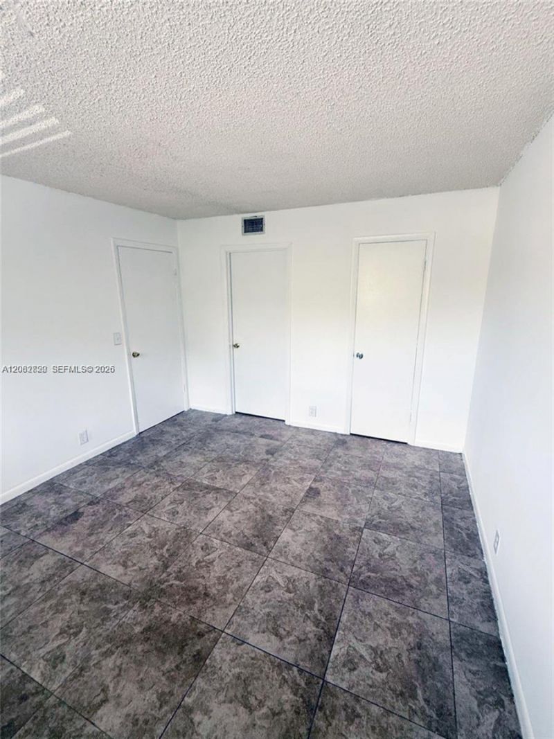 2070 NW 43rd Ter, Unit 6, Lauderhill, FL 33313 Photo