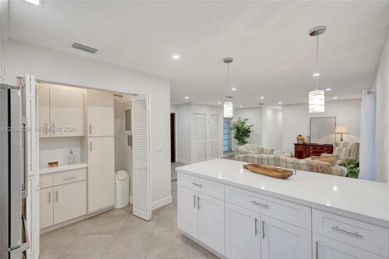 10214 SW 26th Ter , Miami, FL 33165 Photo