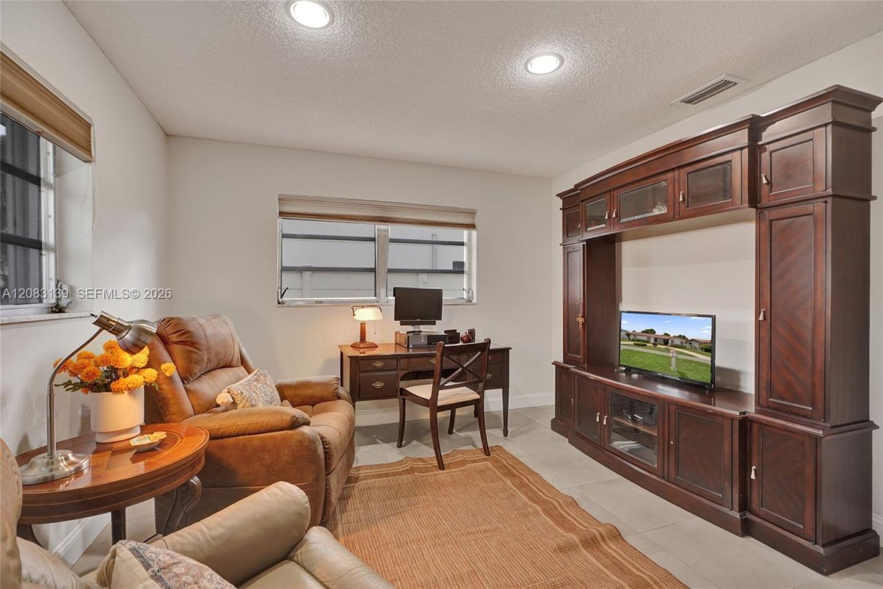 10214 SW 26th Ter, Miami, FL 33165 Photo