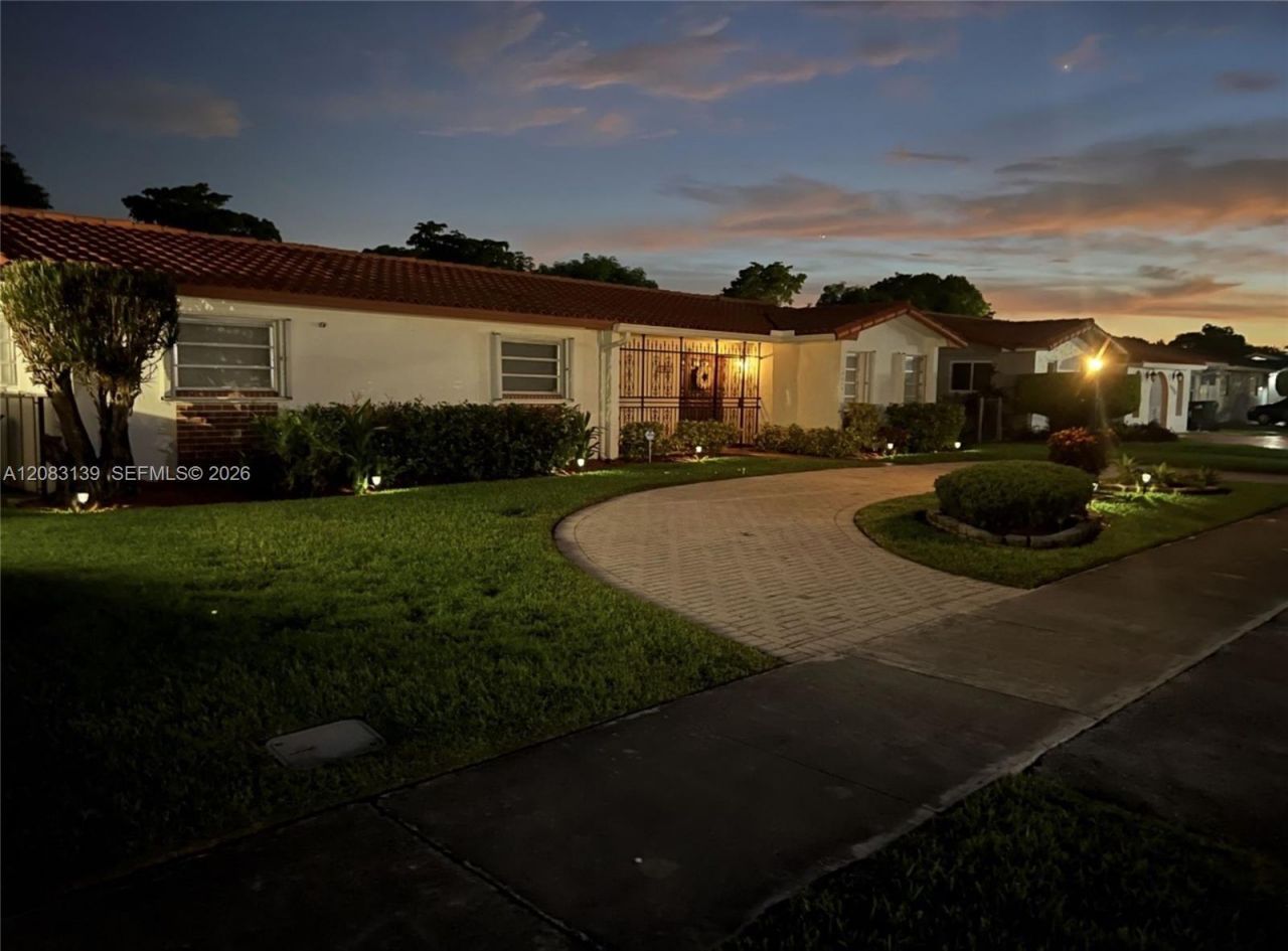 10214 SW 26th Ter, Miami, FL 33165 Photo