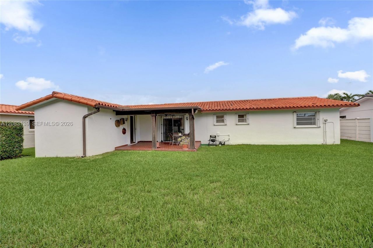 10214 SW 26th Ter , Miami, FL 33165 Photo