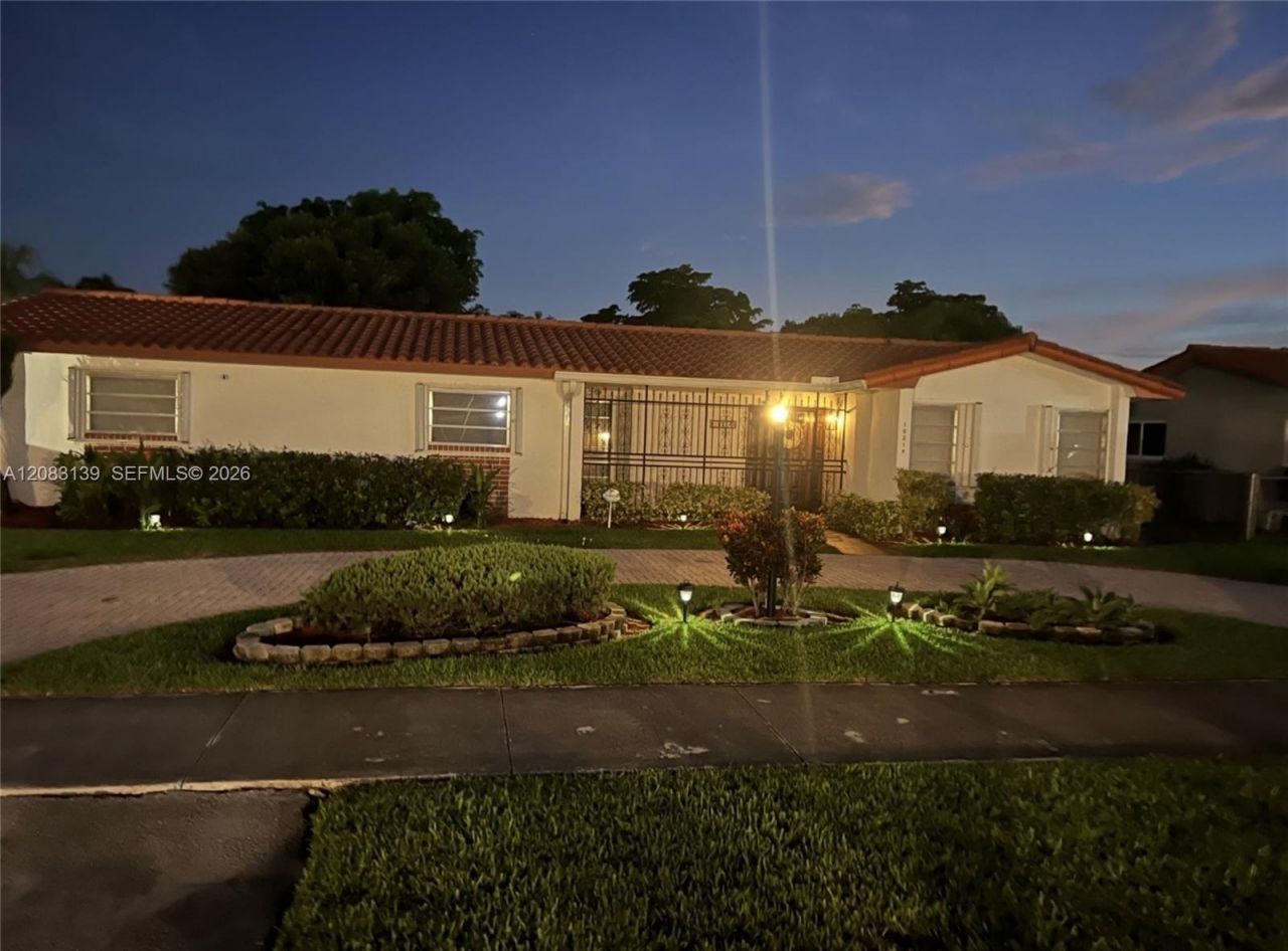 10214 SW 26th Ter, Miami, FL 33165 Photo
