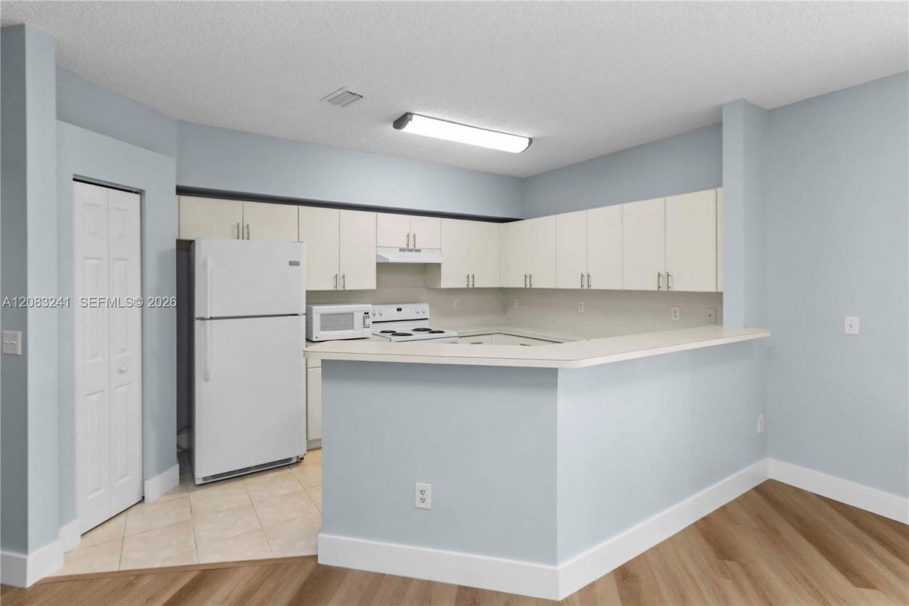 2324 SE 23rd Rd, Unit 2324, Homestead, FL 33035 Photo