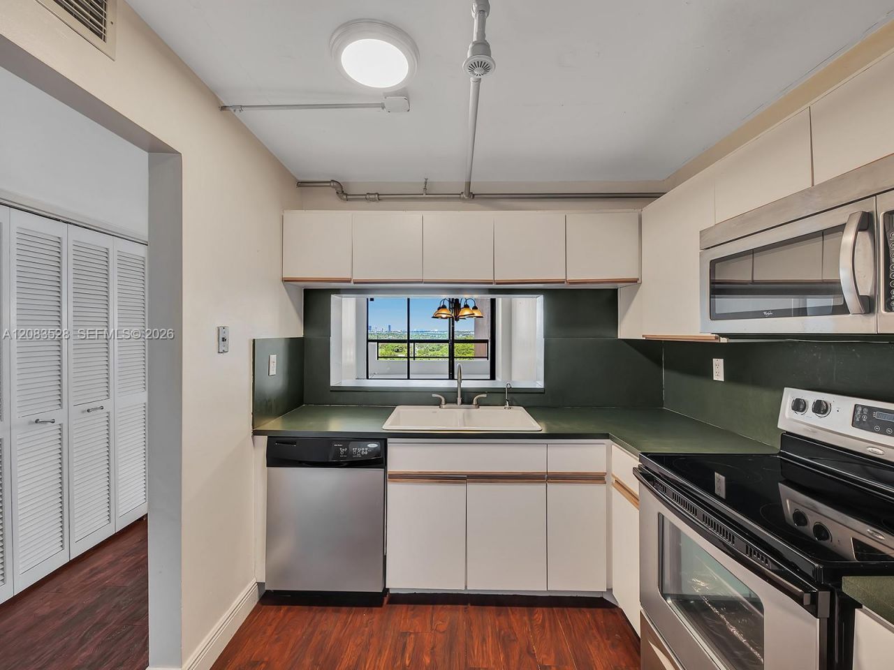 2555 Collins Ave, Unit 1604, Miami Beach, FL 33140 Photo