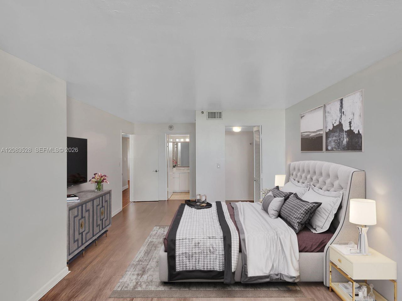 2555 Collins Ave, Unit 1604, Miami Beach, FL 33140 Photo