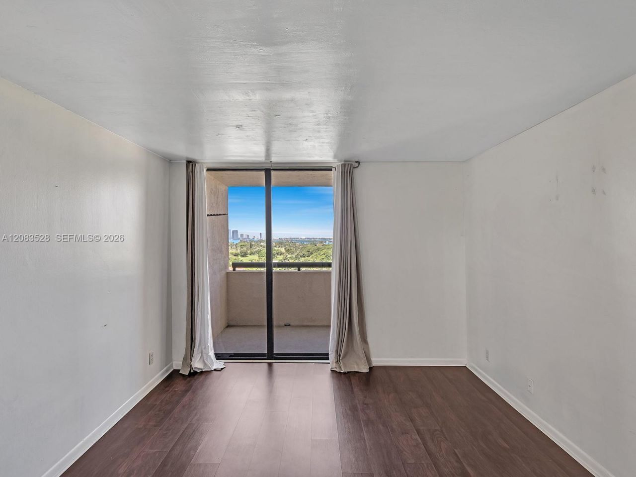 2555 Collins Ave, Unit 1604, Miami Beach, FL 33140 Photo