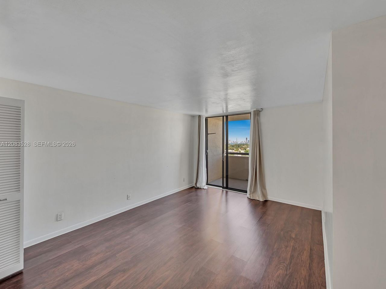 2555 Collins Ave, Unit 1604, Miami Beach, FL 33140 Photo