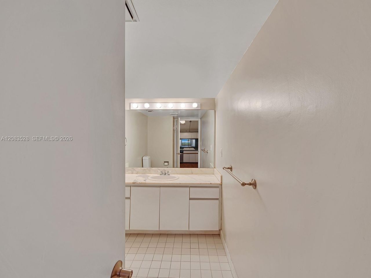 2555 Collins Ave, Unit 1604, Miami Beach, FL 33140 Photo