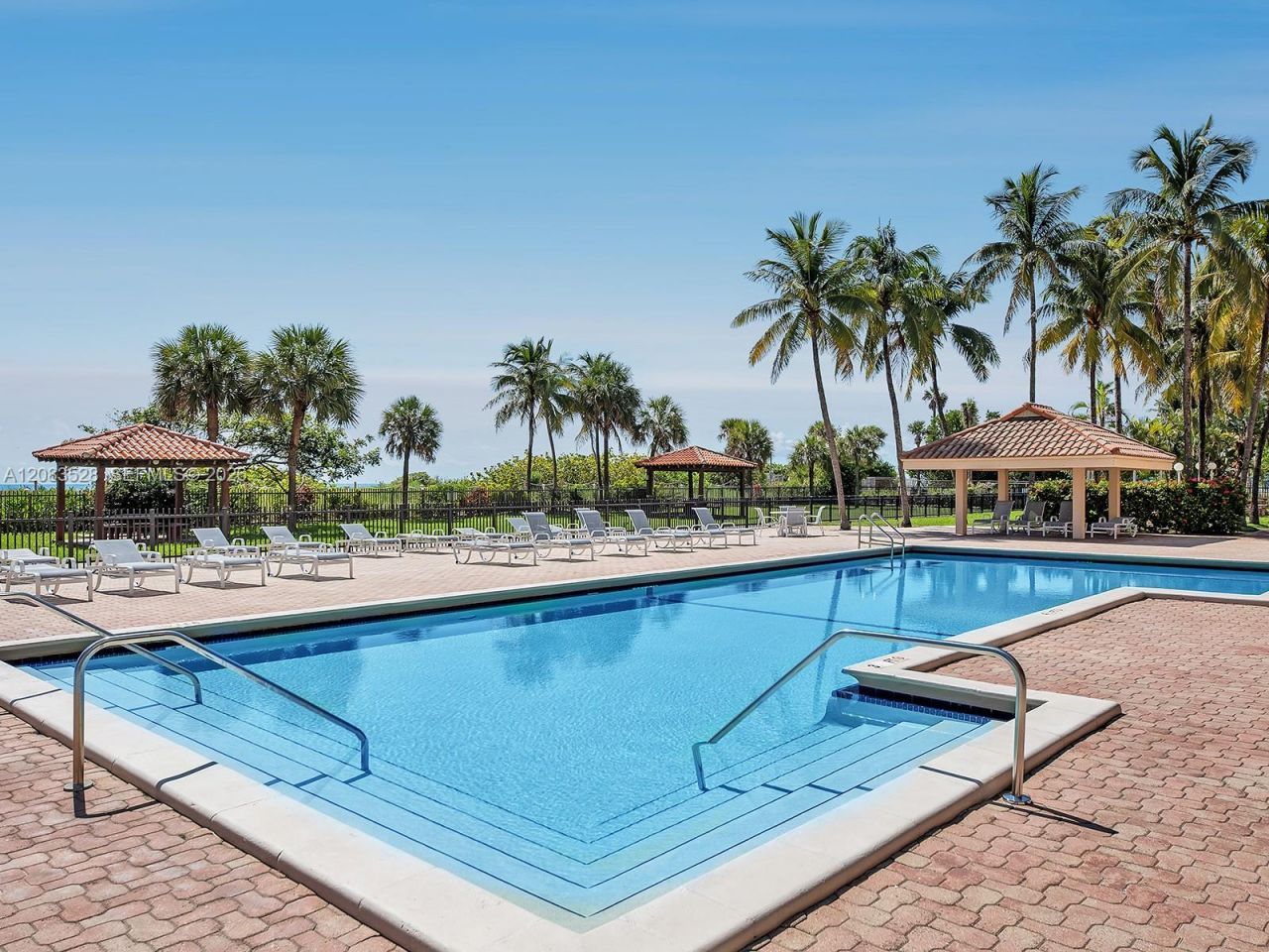 2555 Collins Ave, Unit 1604, Miami Beach, FL 33140 Photo