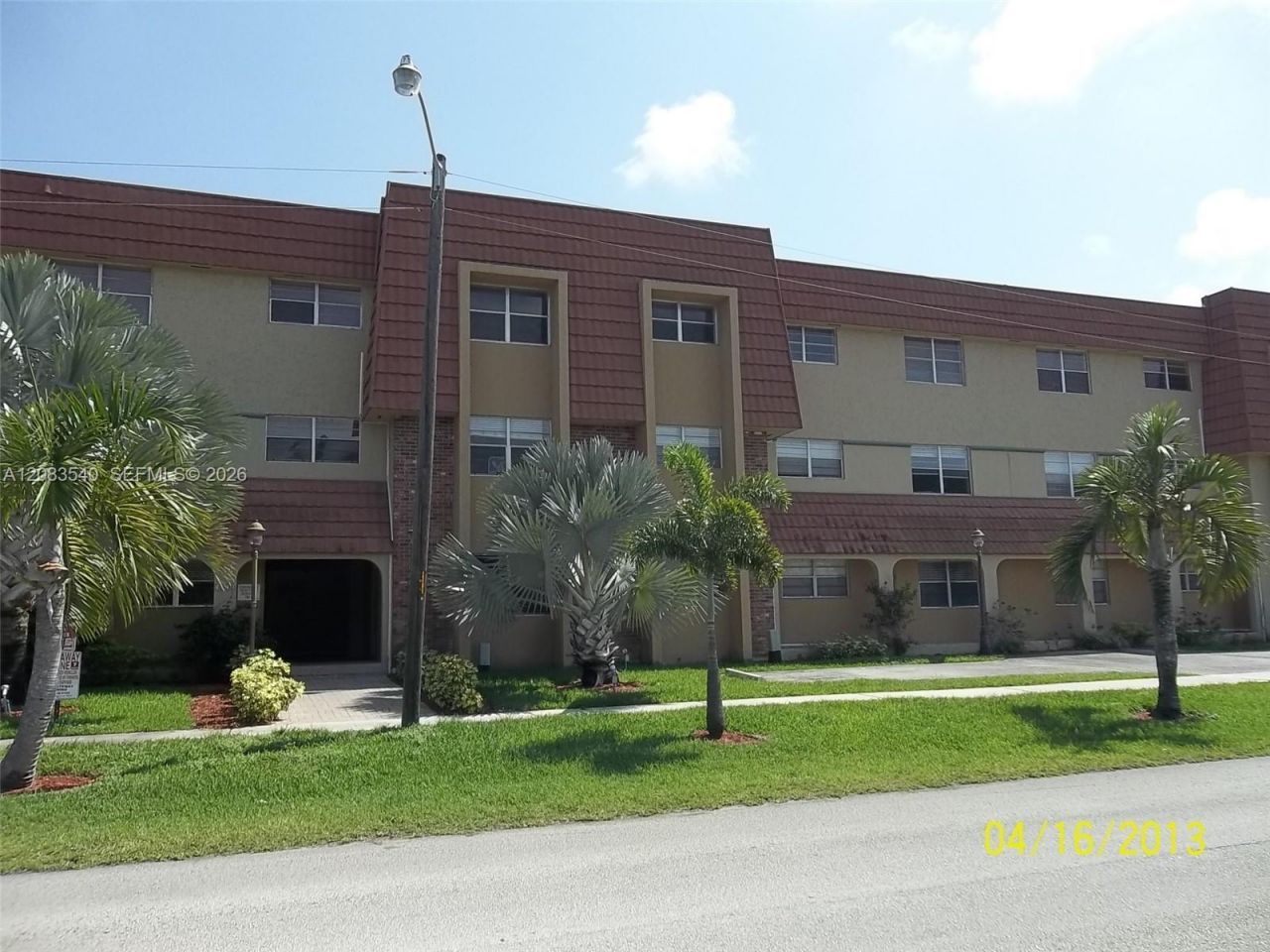 1300 Moffett St , Unit 110, Hallandale Beach, FL 33009 Photo