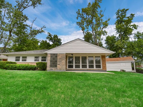 102 Nashua Street , Park Forest, IL 60466