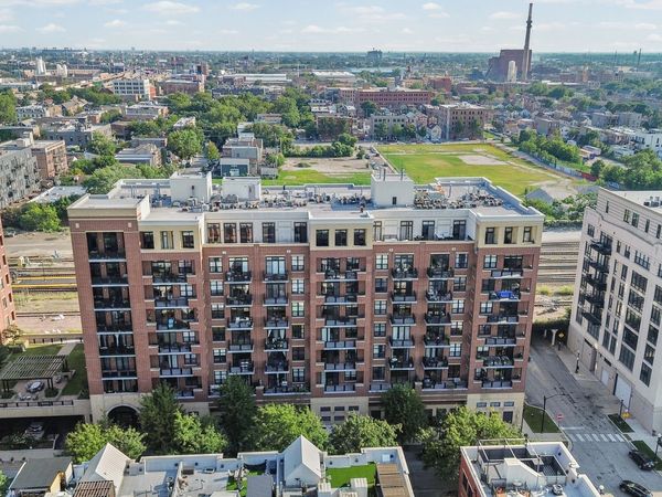 833 W 15th Place , Unit 303, Chicago, IL 60608