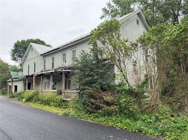 1992 S Beaver Creek Road, West Edmeston, NY 13485
