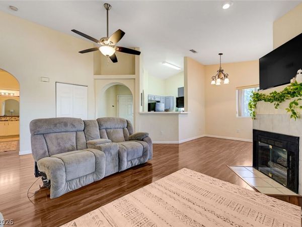 900 Heavenly Hills Court , Unit 213, Las Vegas, NV 89145