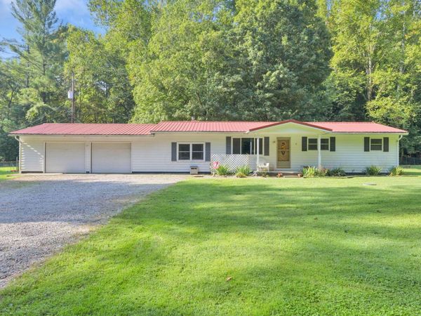 33477 Till Road , Logan, OH 43138