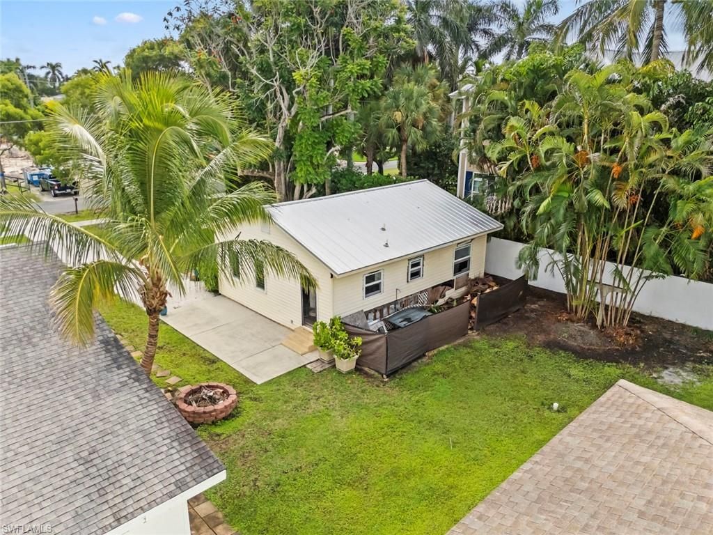 560 9th Ave S, Naples, FL 34102 Photo