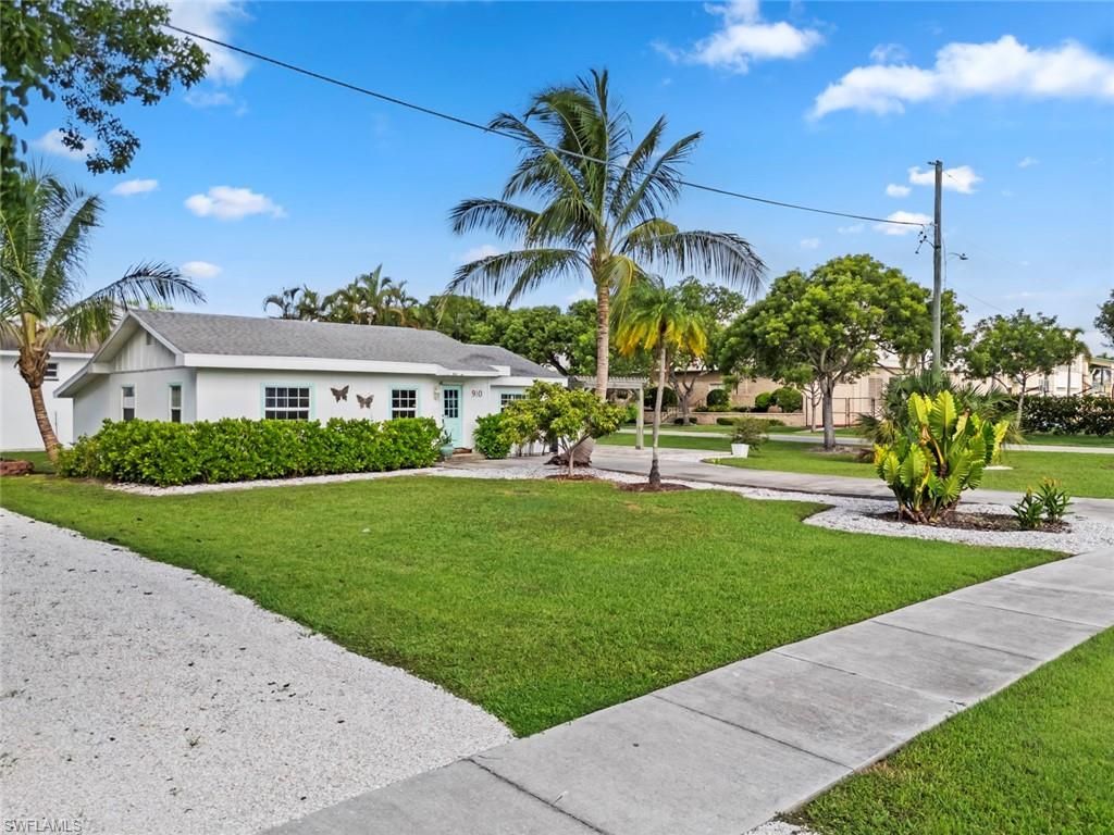 560 9th Ave S, Naples, FL 34102 Photo