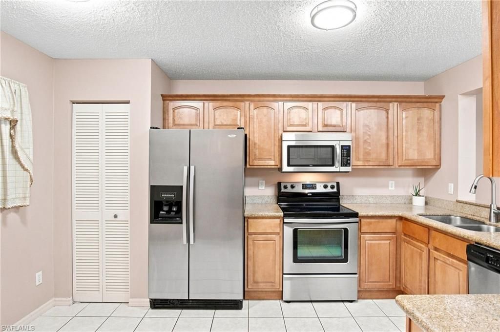 749 Landover Cir , Unit 203, Naples, FL 34104 Photo