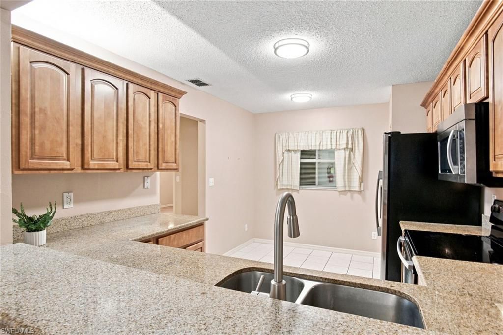 749 Landover Cir , Unit 203, Naples, FL 34104 Photo