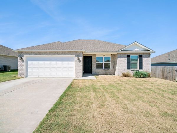 1108 W Abilene Road , Claremore, OK 74019