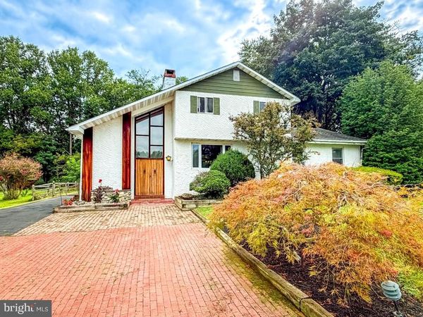 73 EVERGREEN , DOYLESTOWN, PA 18901