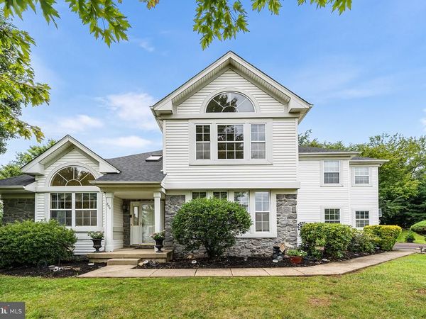 204 SOMERSET CIRCLE , CHALFONT, PA 18914