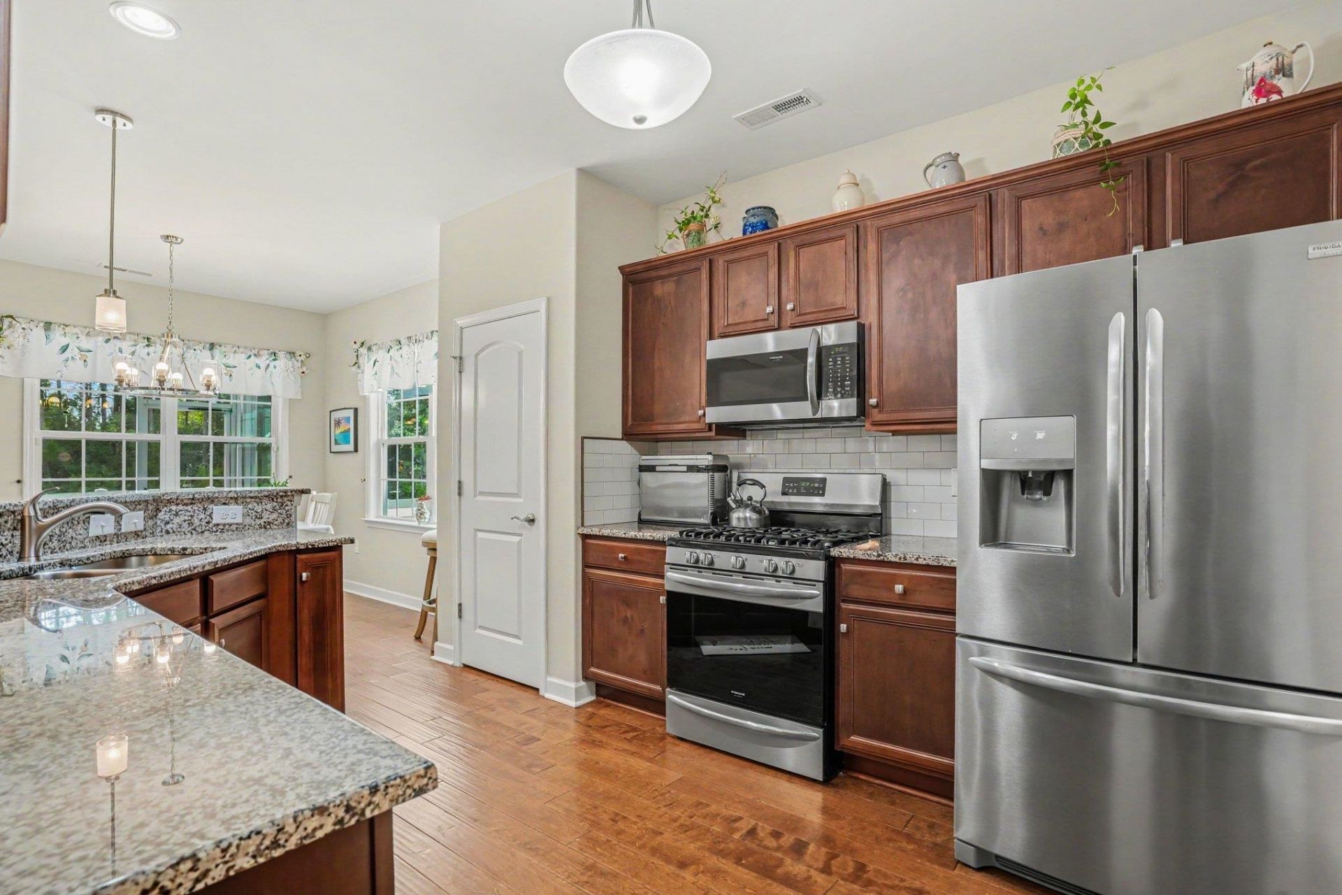 4425 Marshwood Dr.  Photo 13