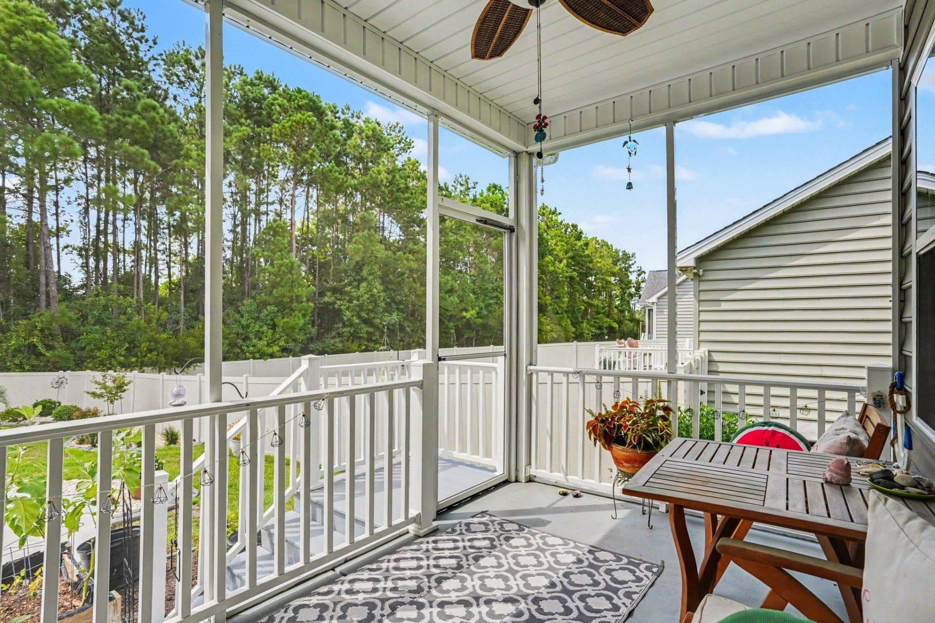 4425 Marshwood Dr.  Photo 8