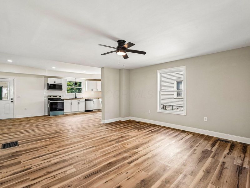 233 Bellevue Avenue , Marion, OH 43302 Photo 8