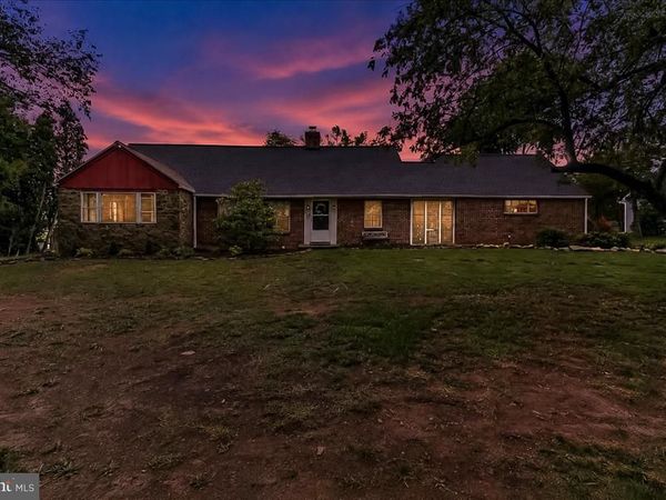 140 W 7TH AVENUE, TRAPPE, PA 19426