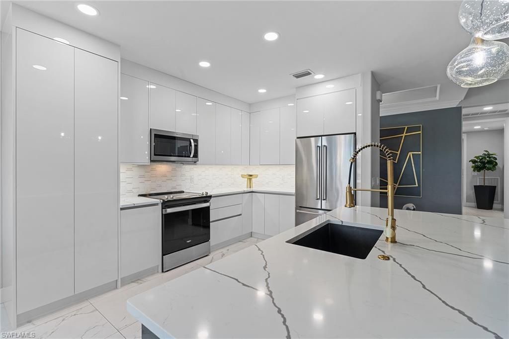 9270 Triana Ter, Unit 222, Fort Myers, FL 33912 Photo