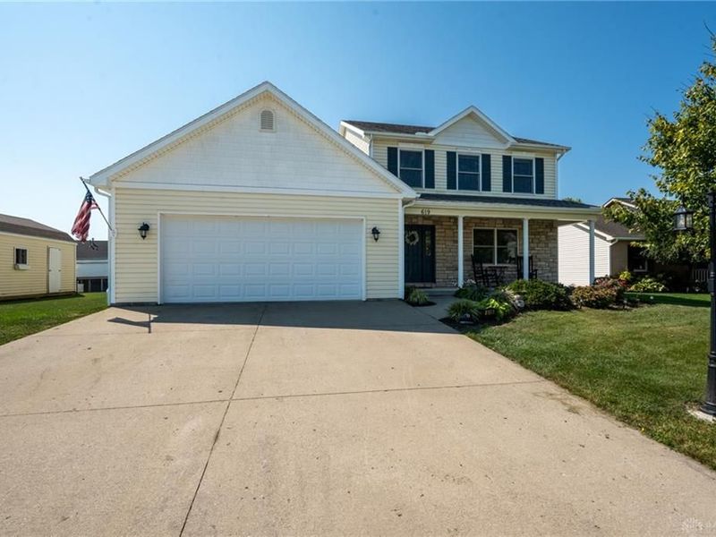 619 Colony Trail, New Carlisle, OH 45344 Photo 2