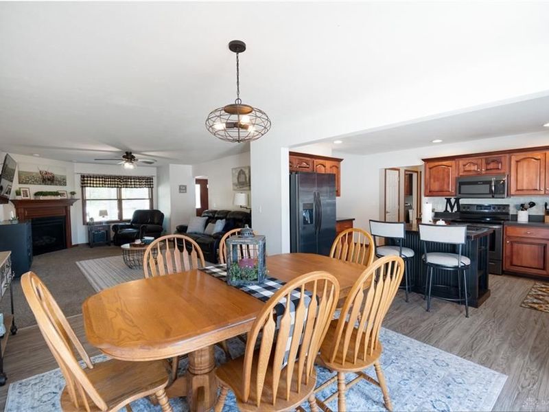 619 Colony Trail, New Carlisle, OH 45344 Photo 9