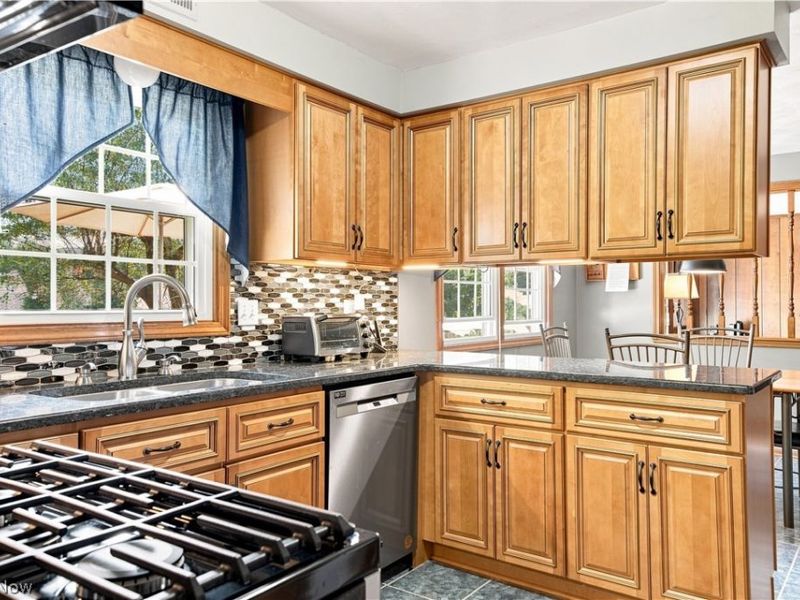 1364 Stonington Road NW, North Canton, OH 44720 Photo 15