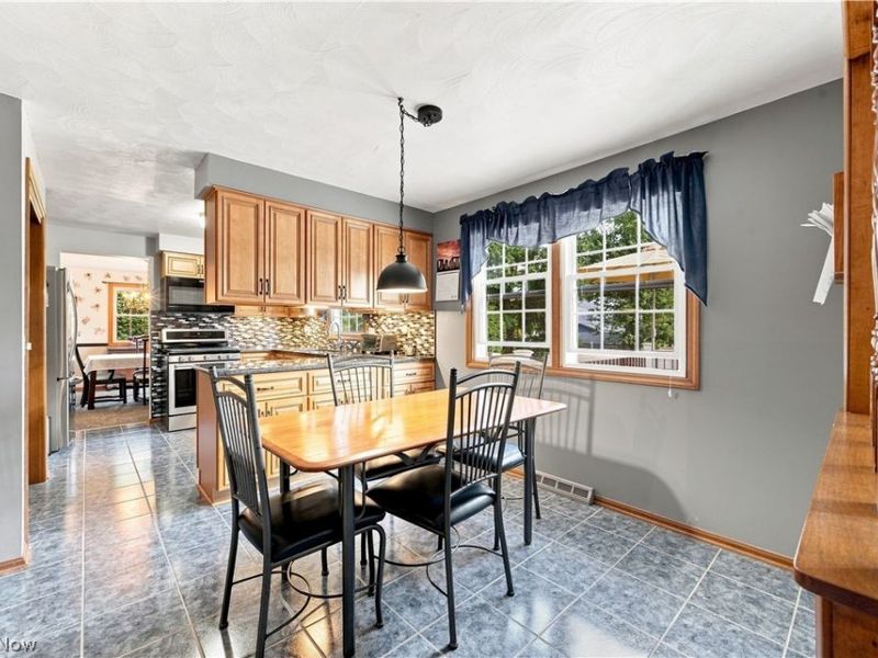 1364 Stonington Road NW, North Canton, OH 44720 Photo 17