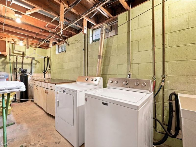1364 Stonington Road NW, North Canton, OH 44720 Photo 36