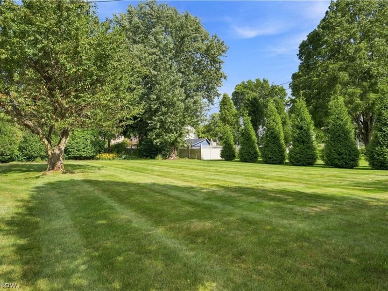 1364 Stonington Road NW, North Canton, OH 44720 Photo 43