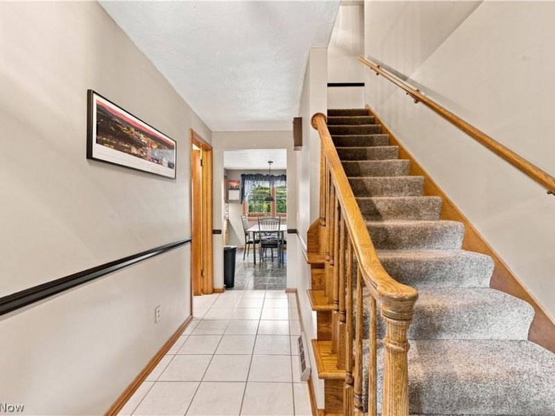 1364 Stonington Road NW, North Canton, OH 44720 Photo 5