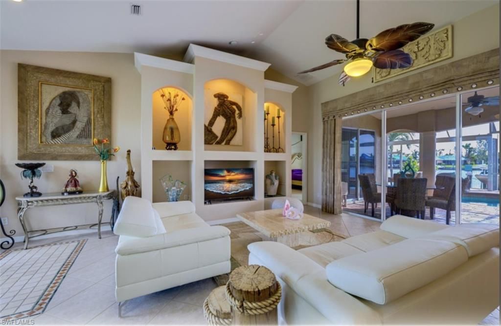 422 SW 33rd Ave, Cape Coral, FL 33991 Photo